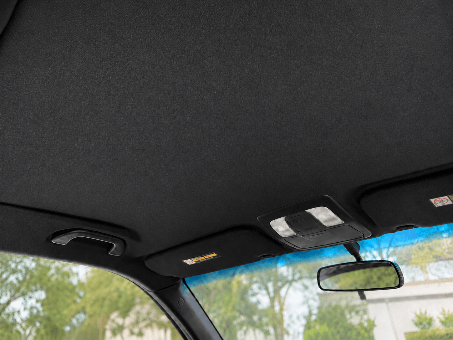 Dachhimmelstoff schwarz im Auto eingebaut
